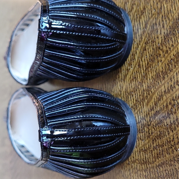 JIMMY CHOO ROMY PATENT LEATHER FLATS! - Picture 7 of 16